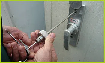 Expert Locksmith Services Springfield, VA 703-596-0294 Expert Locksmith Services Springfield, VA 703-596-0294 - 15-emergency-locksmiths